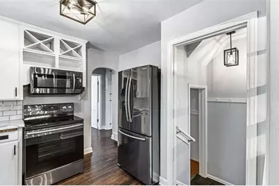 2214 Sherwin Avenue, Eau Claire, WI 54701 - Photo 3