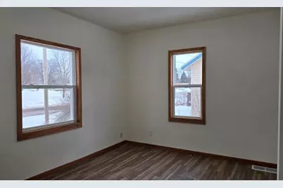 212 E Barker Street, Rice Lake, WI 54868 - Photo 9