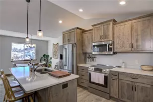 506 Hagman St, Eau Claire, WI 54703 - Photo 9