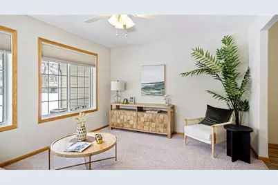 4402 E Robin Meadows Lane, Eau Claire, WI 54701 - Photo 7