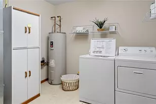 4402 E Robin Meadows Ln, Eau Claire, WI 54701 - Photo 25