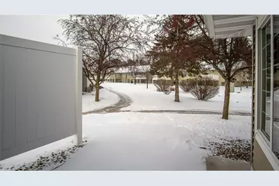 4402 E Robin Meadows Lane, Eau Claire, WI 54701 - Photo 29