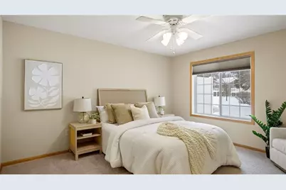 4402 E Robin Meadows Lane, Eau Claire, WI 54701 - Photo 17