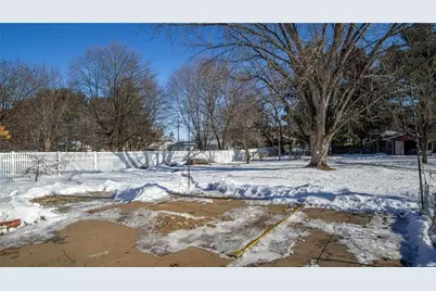 3319 Eastlawn Street, Eau Claire, WI 54703 - Photo 5