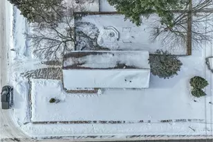 612 10th St, Altoona, WI 54720 - Photo 3