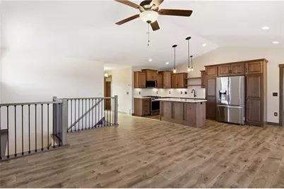 616 Hagman Street, Eau Claire, WI 54703 - Photo 3