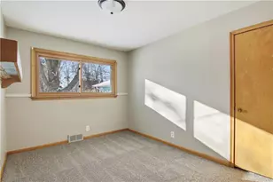 401 Long St, Eau Claire, WI 54703 - Photo 13