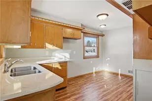 401 Long St, Eau Claire, WI 54703 - Photo 7