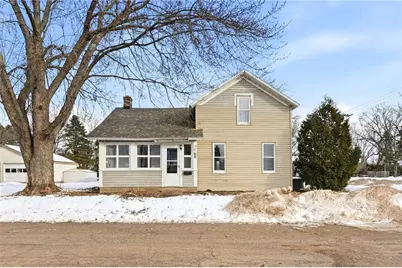 555 Irvine Street, Chippewa Falls, WI 54729 - Photo 1
