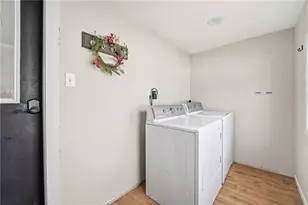 555 Irvine St, Chippewa Falls, WI 54729 - Photo 13