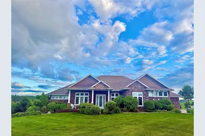 1747 E Drinkman Lane, Eau Claire, WI 54701 - Photo 1
