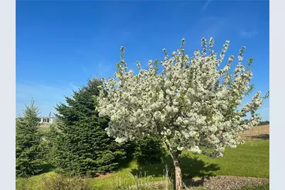 1747 E Drinkman Lane, Eau Claire, WI 54701 - Photo 7