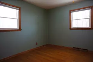 2718 5th St, Eau Claire, WI 54703 - Photo 11