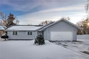 1517 E Clairemont Ave, Eau Claire, WI 54701 - Photo 1