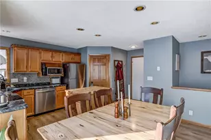 1517 E Clairemont Ave, Eau Claire, WI 54701 - Photo 11