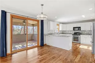 2021 High Point Dr, Altoona, WI 54720 - Photo 7