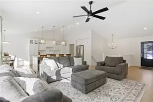 E10034 331st Ave, Eau Claire, WI 54703 - Photo 9