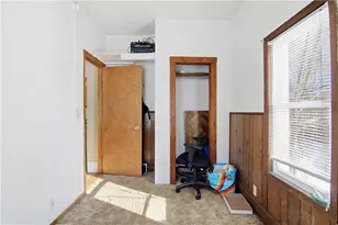 1245 S Farwell St, Eau Claire, WI 54701 - Photo 11