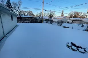 1614 Rist Ave, Eau Claire, WI 54701 - Photo 11