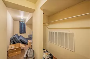 1010 S Farwell St, Eau Claire, WI 54701 - Photo 35