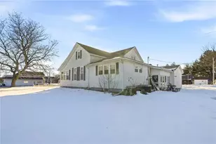 127 W Lincoln Ave, Fall Creek, WI 54742 - Photo 41