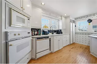 127 W Lincoln Avenue, Fall Creek, WI 54742 - Photo 3