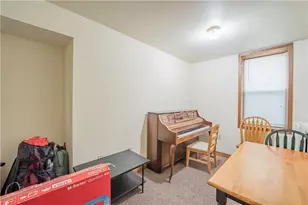 1010 S Farwell St, Eau Claire, WI 54701 - Photo 33