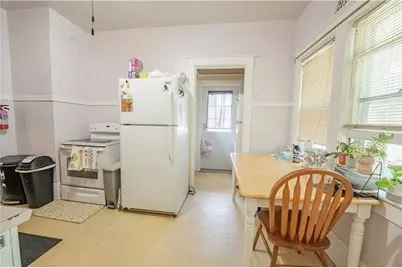 1010 S Farwell Street #1010, Eau Claire, WI 54701 - Photo 11