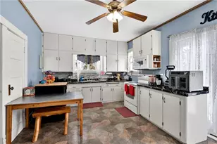 406 S 5th St, Barron, WI 54812 - Photo 11