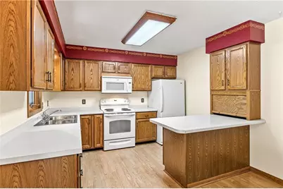 4910 Rye Court, Eau Claire, WI 54701 - Photo 13