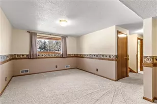 4910 Rye Ct, Eau Claire, WI 54701 - Photo 23