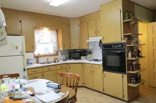 636 E 3rd St, Owen, WI 54460 - Photo 5