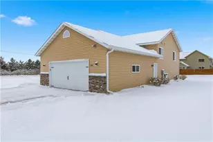 908 Mooring Line Dr, Chippewa Falls, WI 54729 - Photo 3