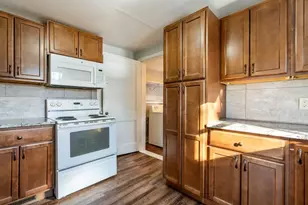 18957 Dewey St, Whitehall, WI 54773 - Photo 9