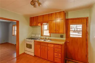 316 Pine St, Black River Falls, WI 54615 - Photo 15