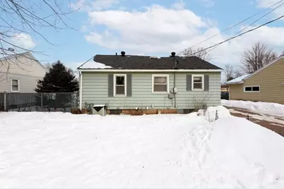 2009 Valmont Avenue, Eau Claire, WI 54701 - Photo 37