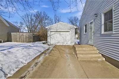 528 W Elm Street, Chippewa Falls, WI 54729 - Photo 23