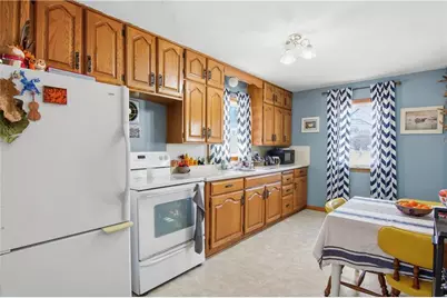 528 W Elm Street, Chippewa Falls, WI 54729 - Photo 9