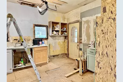 810 E La Salle Avenue, Barron, WI 54812 - Photo 7