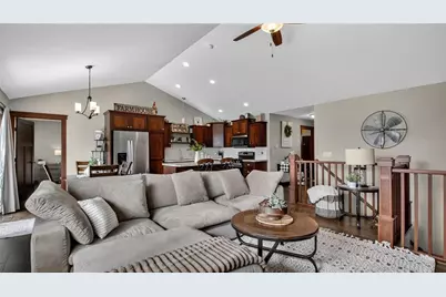 4924 Bluebell Court, Eau Claire, WI 54703 - Photo 5