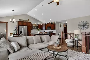 4924 Bluebell Ct, Eau Claire, WI 54703 - Photo 5