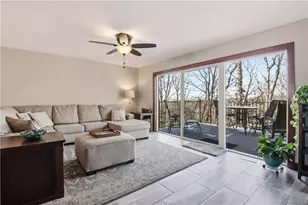 1012 Village Square Ln, Altoona, WI 54720 - Photo 9