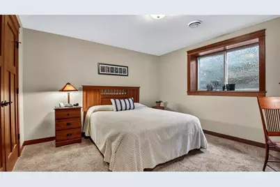 5643 Green Park Drive, Eau Claire, WI 54703 - Photo 19