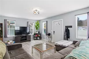 313 E Willow St, Chippewa Falls, WI 54729 - Photo 5