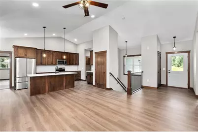 1138 Craven Court, Eau Claire, WI 54703 - Photo 3