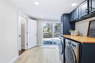 652 Mt Nemo Ave, Eau Claire, WI 54703 - Photo 3