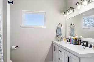 2341 2nd St, Eau Claire, WI 54703 - Photo 9