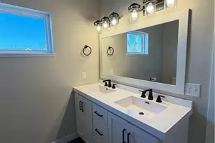 2341 2nd St, Eau Claire, WI 54703 - Photo 11