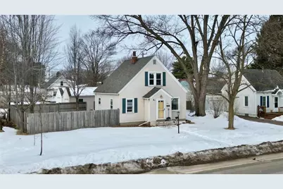 1530 Margaret Street, Eau Claire, WI 54701 - Photo 3