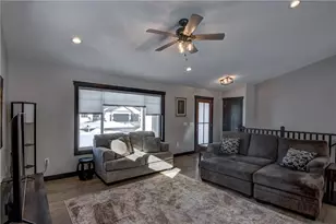 4947 Woodlands Dr, Eau Claire, WI 54703 - Photo 5